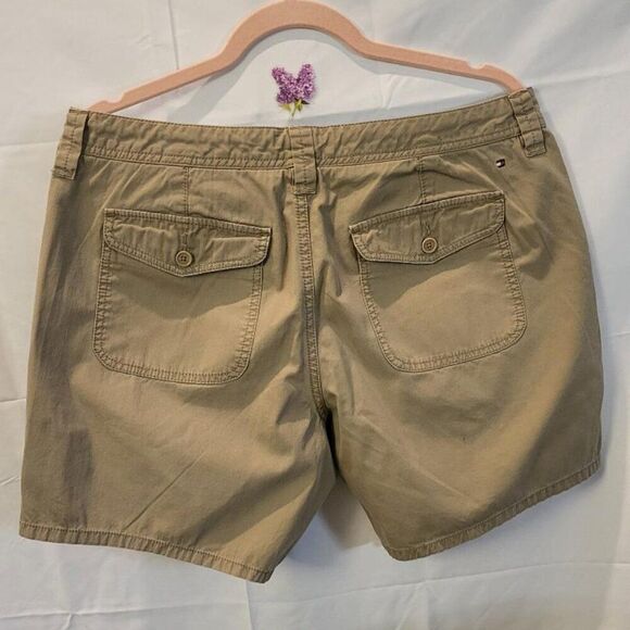 Tommy Hilfiger, Not Worn, Women's, Tan Chino Shorts, Size 12 - Picture 7 of 8
